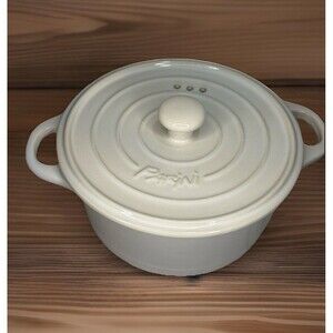 Parini 1 Quart Casserole Dish, White on outside And Black On the inside
